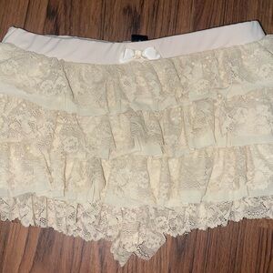 SHEIN Beige Lace Ruffle Skort